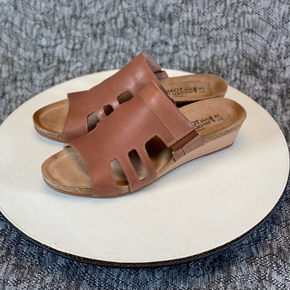 Naot Carriage Leather Slide Sandal